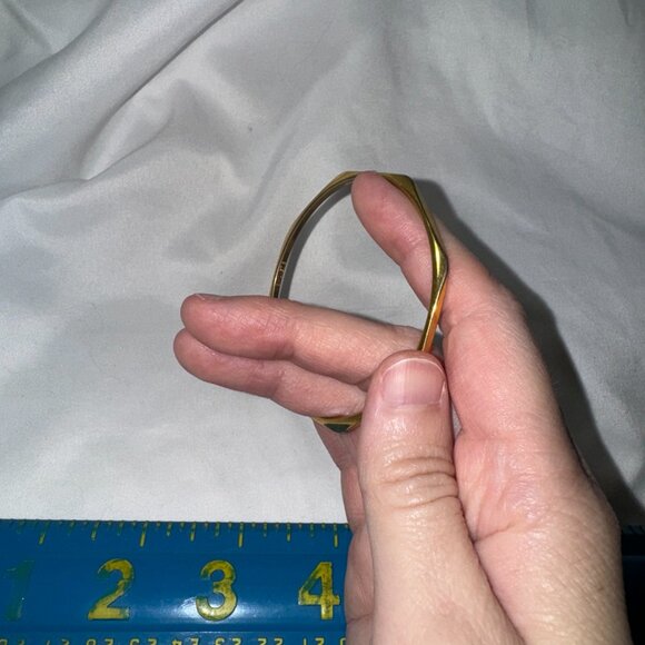 8" Vintage Monet Goldtone Faceted Bangle Bracelet - Picture 6 of 11